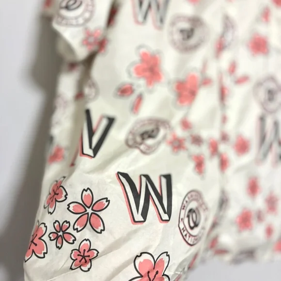 Washington Nationals City Connect Cherry Blossom Hawaiian Button Down Large - Picture 3 of 4